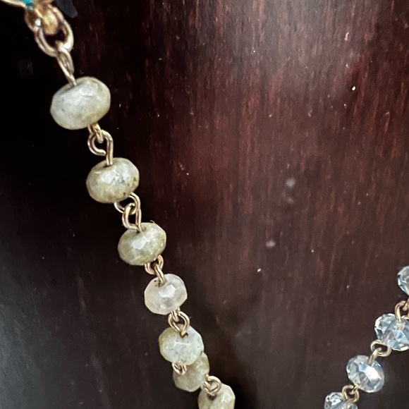 Chloe Isabel 7 way convertible Multi-Layered Necklace blue - Picture 9 of 10